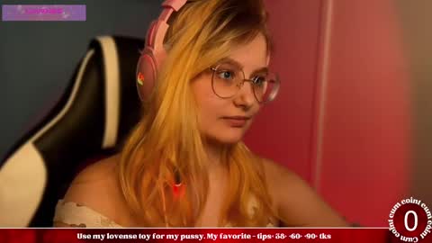 Snapshot of jacywinslat chatting on February 12, 9:33 pm jacywinslat online show from February 12, 9:33 pm