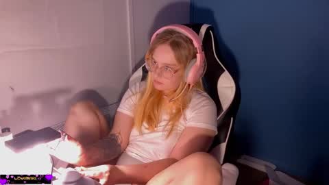 Snapshot of jacywinslat chatting on March 1, 1:11 am jacywinslat online show from March 1, 1:11 am