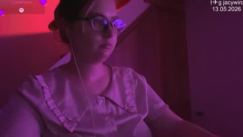 jacywinslat online show from May 13, 8:29 pm