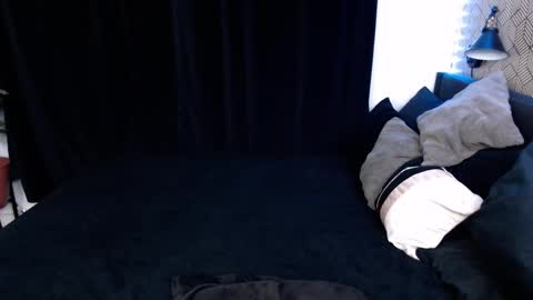 Jade online show from October 27, 8:47 am