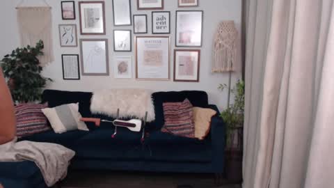 Snapshot of jade1677 chatting on February 3, 4:25 am Jade online show from February 3, 4:25 am