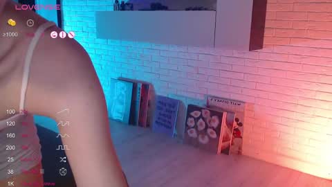 Jade online show from March 24, 7:09 pm