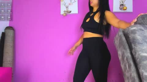 Snapshot of jade_brunnette chatting on March 1, 9:04 pm Jade Brunete online show from March 1, 9:04 pm