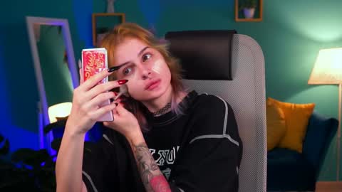 jade_castle online show from February 4, 1:56 am