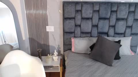 Sara online show from October 6, 12:12 pm