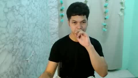 jade_halo online show from May 13, 1:54 pm
