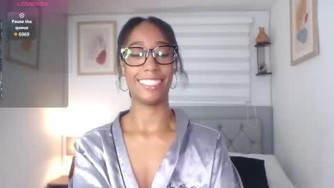 Jade smile online show from January 27, 2:46 pm