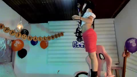 Jade online show from October 25, 4:13 am