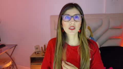 jade white  online show from April 9, 12:00 pm