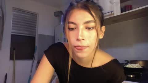 Jade online show from May 26, 12:28 am