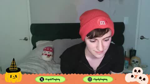 Jaden Lynx online show from November 1, 12:00 am