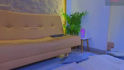 jadee__ online show from October 1, 2:54 am