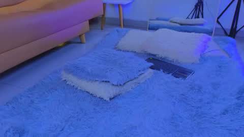 jadee__ online show from October 7, 3:24 am