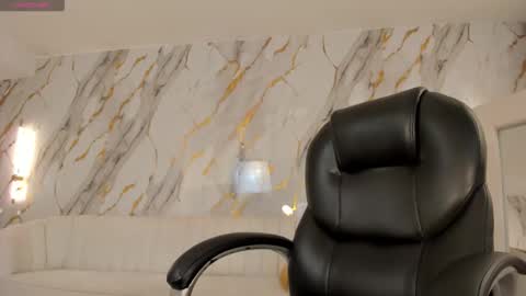 JADE EVANS online show from November 28, 5:09 pm