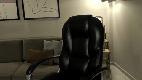 JADE EVANS online show from May 22, 7:53 pm