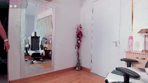Jadeh online show from June 10, 5:56 pm