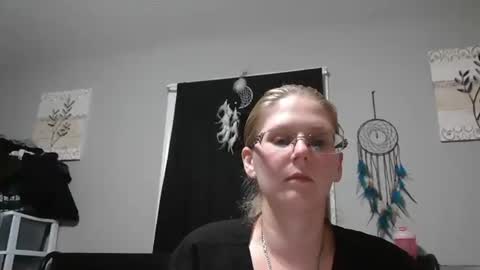 JadeLuv online show from February 12, 1:20 am