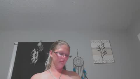 Snapshot of jadeluv chatting on September 16, 12:34 am JadeLuv online show from September 16, 12:34 am