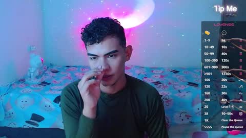 javi15  online show from November 30, 3:02 am