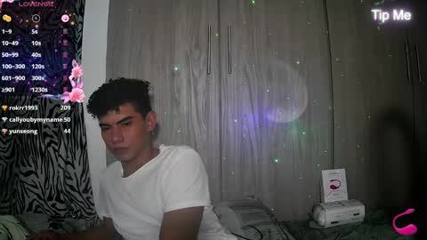 Snapshot of jaedasky_ chatting on December 8, 7:47 am javi15 online show from December 8, 7:47 am
