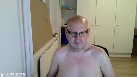 Jake2309 online show from November 10, 7:49 pm