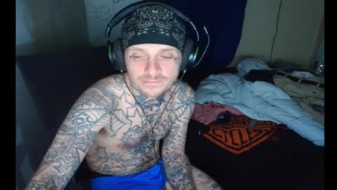 showingitoff online show from February 13, 7:55 am