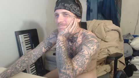 Snapshot of jake265897 chatting on September 16, 6:49 am showingitoff online show from September 16, 6:49 am