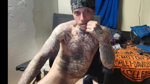 showingitoff online show from January 8, 5:02 am