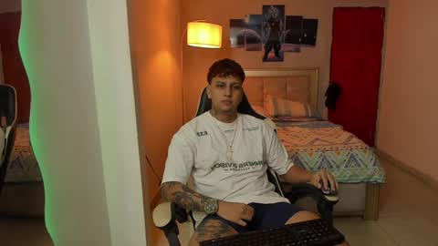Snapshot of jake_pons chatting on January 15, 3:11 am Jake Pons online show from January 15, 3:11 am