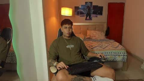 Snapshot of jake_pons chatting on January 21, 9:57 am Jake Pons online show from January 21, 9:57 am