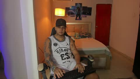 Snapshot of jake_pons chatting on December 13, 3:16 am Jake Pons online show from December 13, 3:16 am