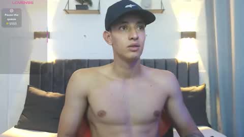 Hi guys im new 3 online show from September 25, 4:30 am