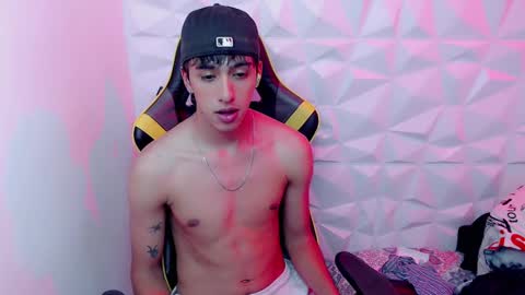 Snapshot of jake_tripp chatting on December 7, 8:05 am jake_tripp online show from December 7, 8:05 am