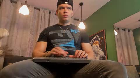 Snapshot of jakee_tyler chatting on September 15, 6:09 pm Jake Tyler online show from September 15, 6:09 pm