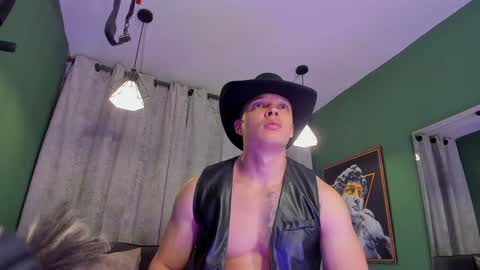 Snapshot of jakee_tyler chatting on December 2, 12:12 am Jake Tyler online show from December 2, 12:12 am