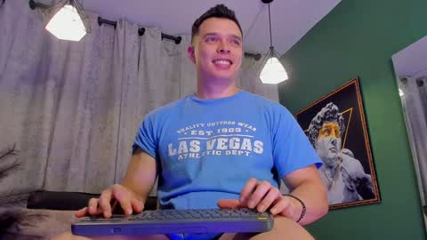 Snapshot of jakee_tyler chatting on January 2, 11:16 pm Jake Tyler online show from January 2, 11:16 pm