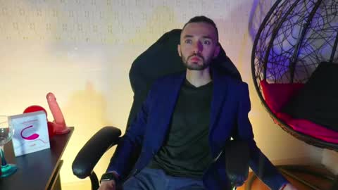 jakemagnus_ online show from February 14, 2:39 am