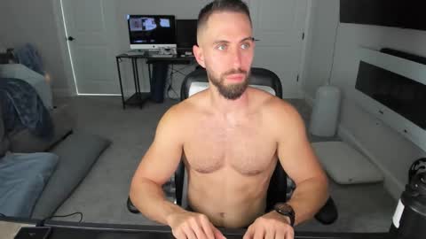 Jake Orion online show from April 25, 6:38 pm