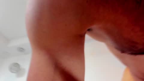 Snapshot of jakeskye chatting on February 6, 2:44 am JakeSkye online show from February 6, 2:44 am