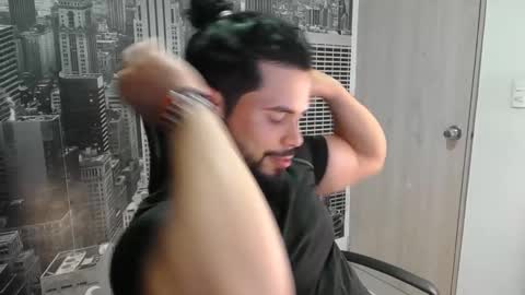 Snapshot of jakeskye chatting on September 17, 8:34 pm JakeSkye online show from September 17, 8:34 pm