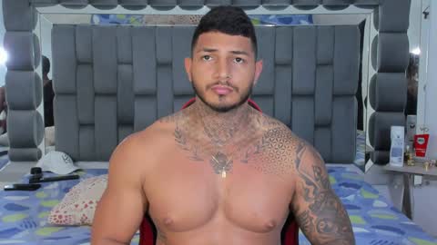 my name is sebas If you come here dont hesitate to say hello Im a guy who really likes having conversations and having hot online show from January 3, 2:21 am