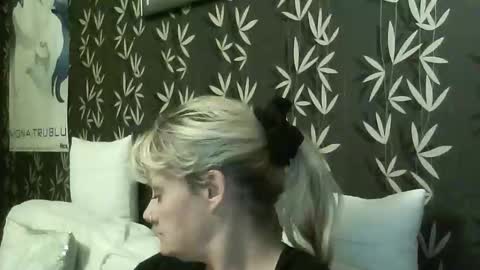 JAKKI LOUISE pornstar online show from October 10, 10:03 pm