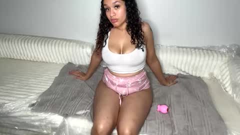 jallurexo online show from January 18, 4:32 am