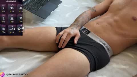 jalmecakkoo online show from September 18, 12:42 pm