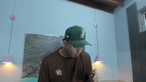 james_06_ online show from May 11, 4:04 pm