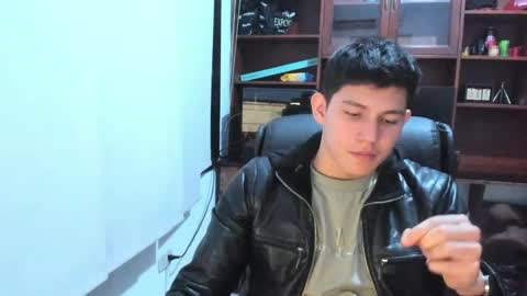 james_cr online show from February 2, 2:59 am