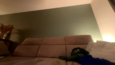 James Dickie online show from November 9, 1:53 am