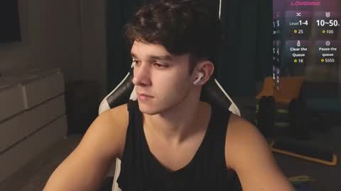 James online show from November 13, 10:23 pm