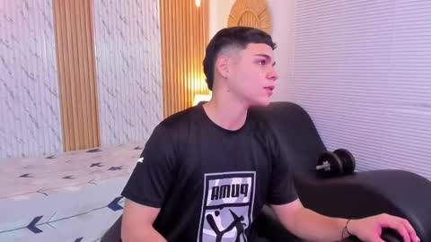 James online show from October 21, 8:12 pm