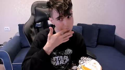 James online show from November 4, 7:26 pm